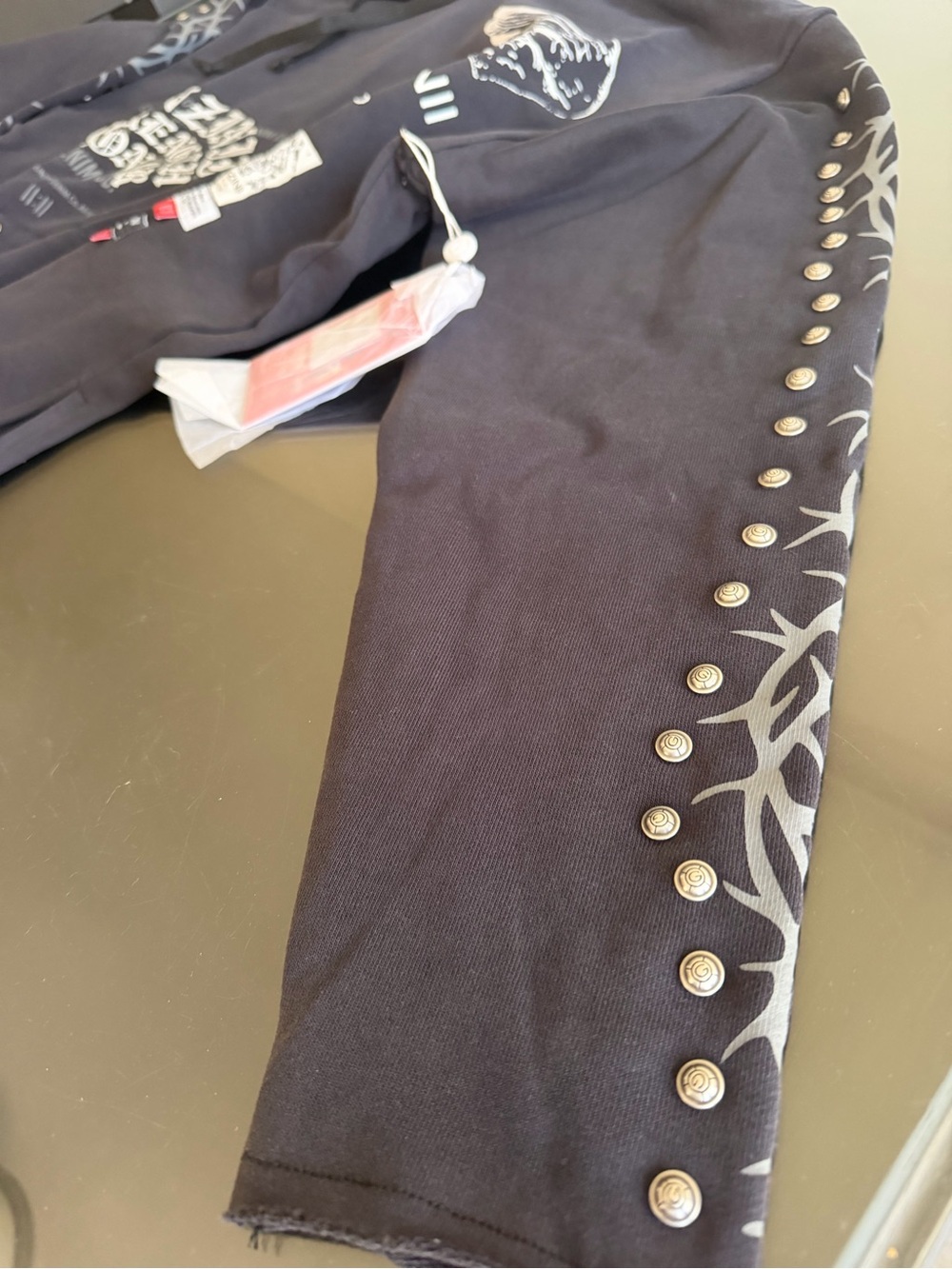 GUNZINI Denim & Co. Studded Black Hoodie with Wing Graphic size sm - Picture 3 of 5